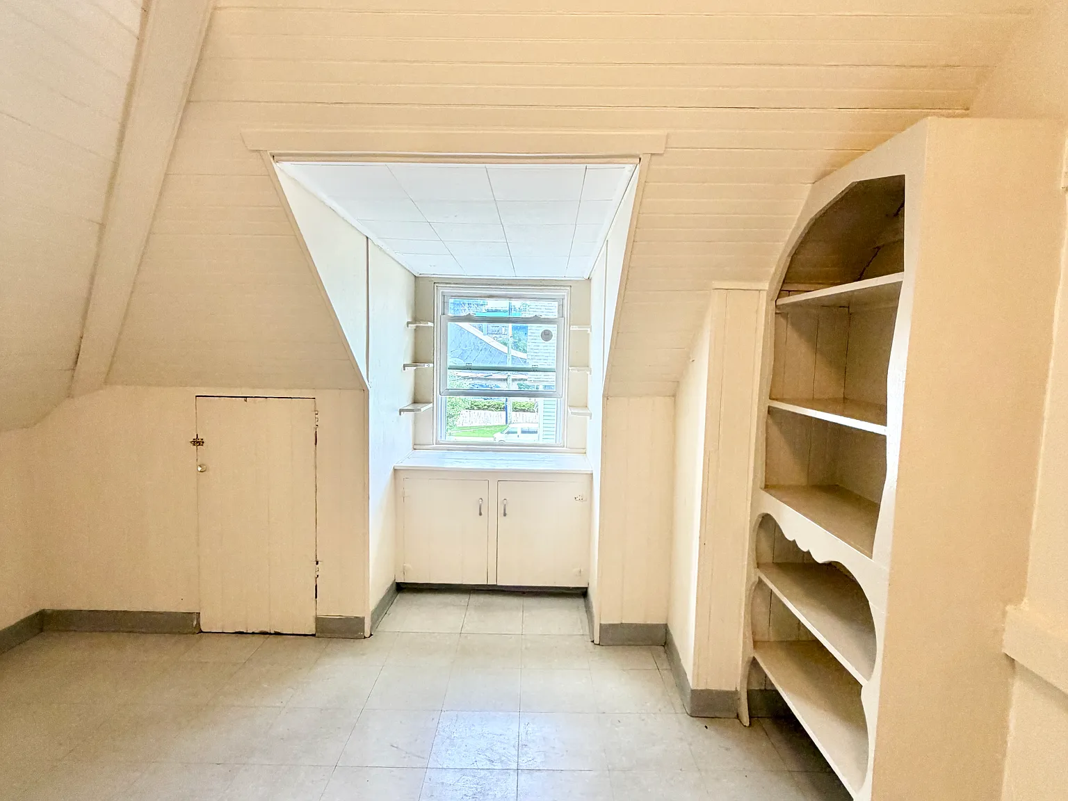1 bed, 850 sqft, $1,675 — Photo 2