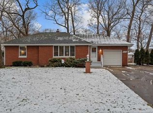 53139 Oakmont West Dr, South Bend, IN 46637