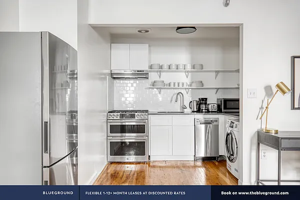 Rented by The Blueground | media 23