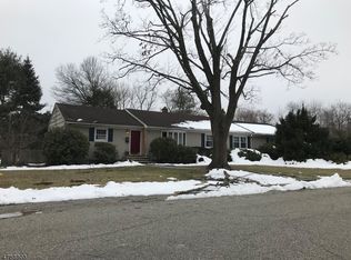 3 Van Riper Ave, Pompton Plains, NJ 07444