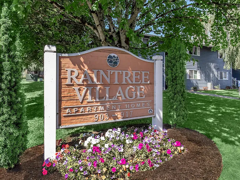 Raintree Village Apartments — Photo 19