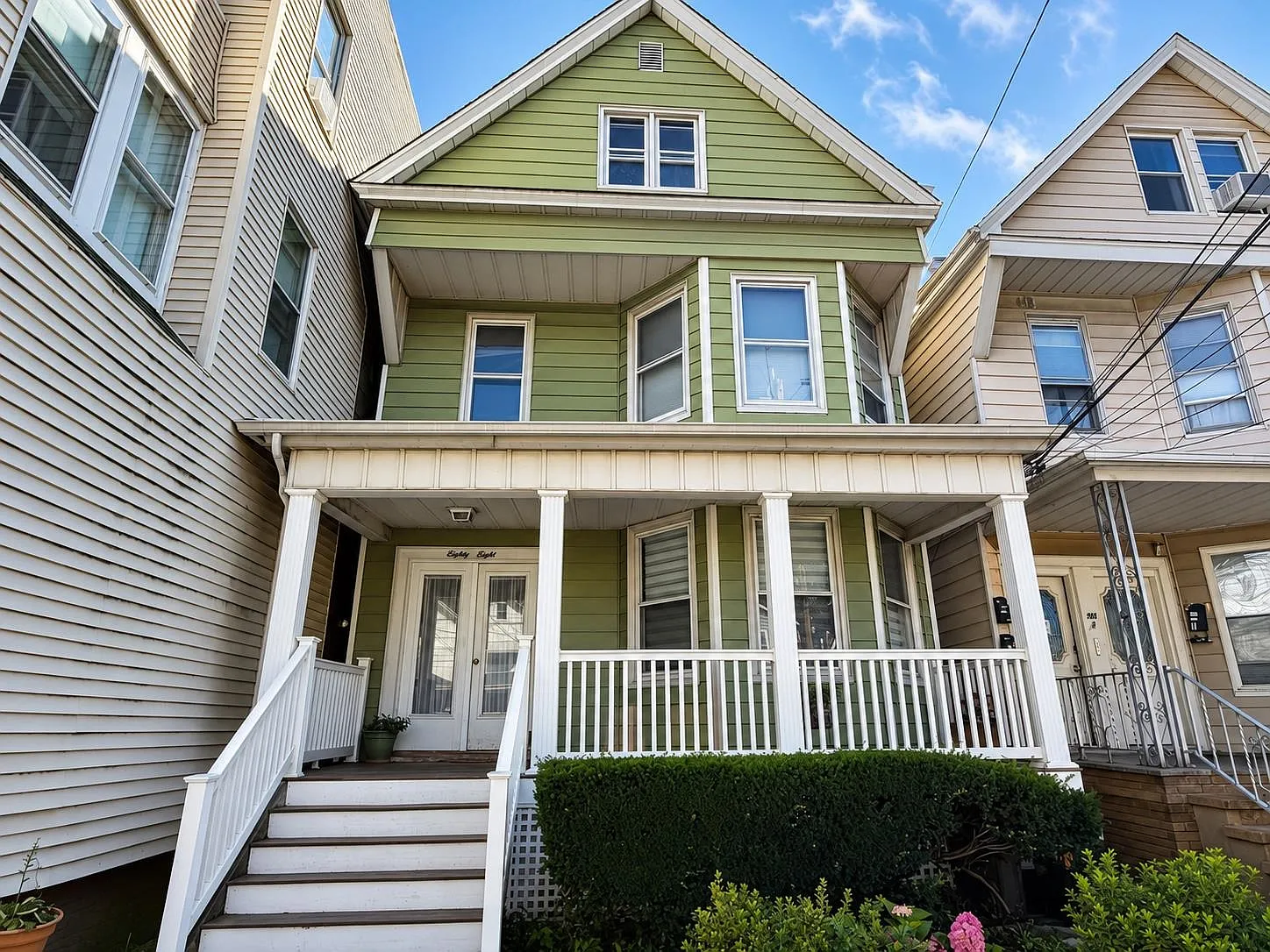 3 bed, 1.0 bath, $2,300 — Photo 1