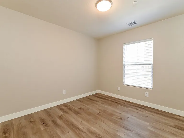 1168 Gecko Rd — Photo 12
