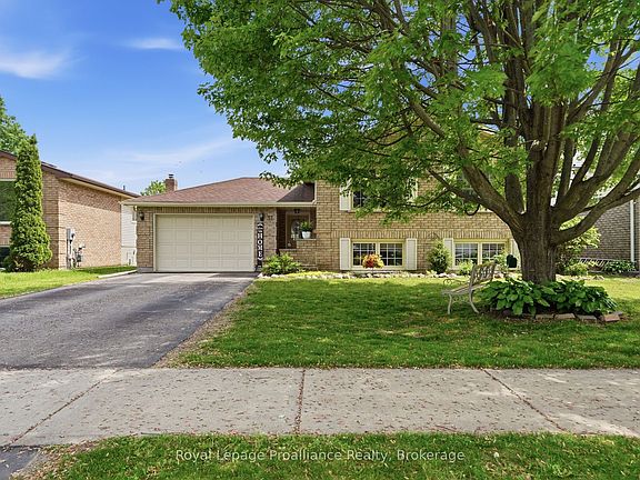 2nd image of 31 Springbrook Cres