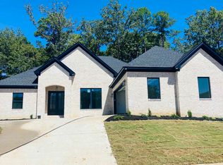 2602 Hurricane Gardens Dr, Bryant, AR 72022