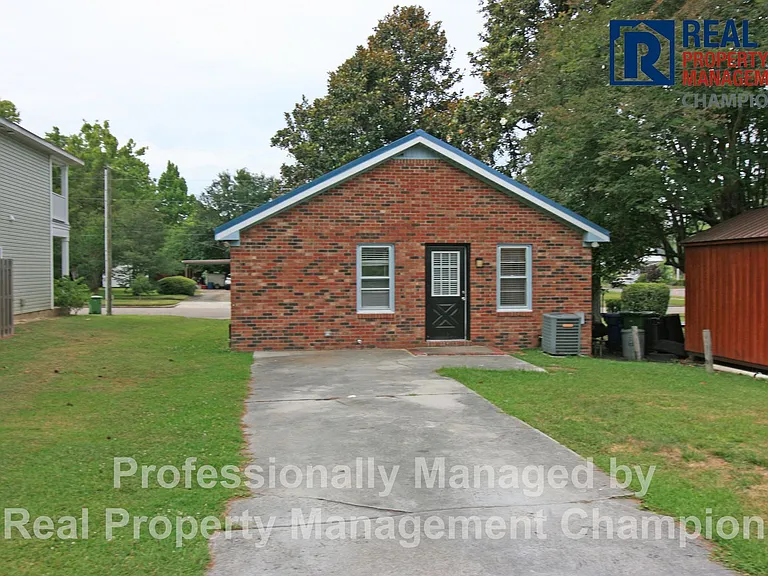 1314 Queen St — Photo 19