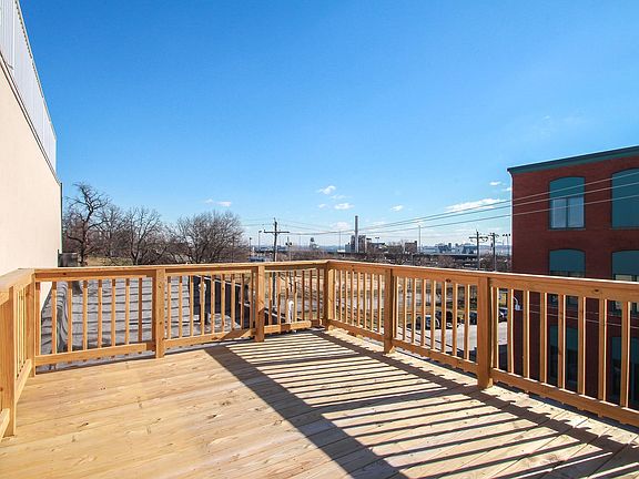 Great views of Riverside Park from private roof top deck