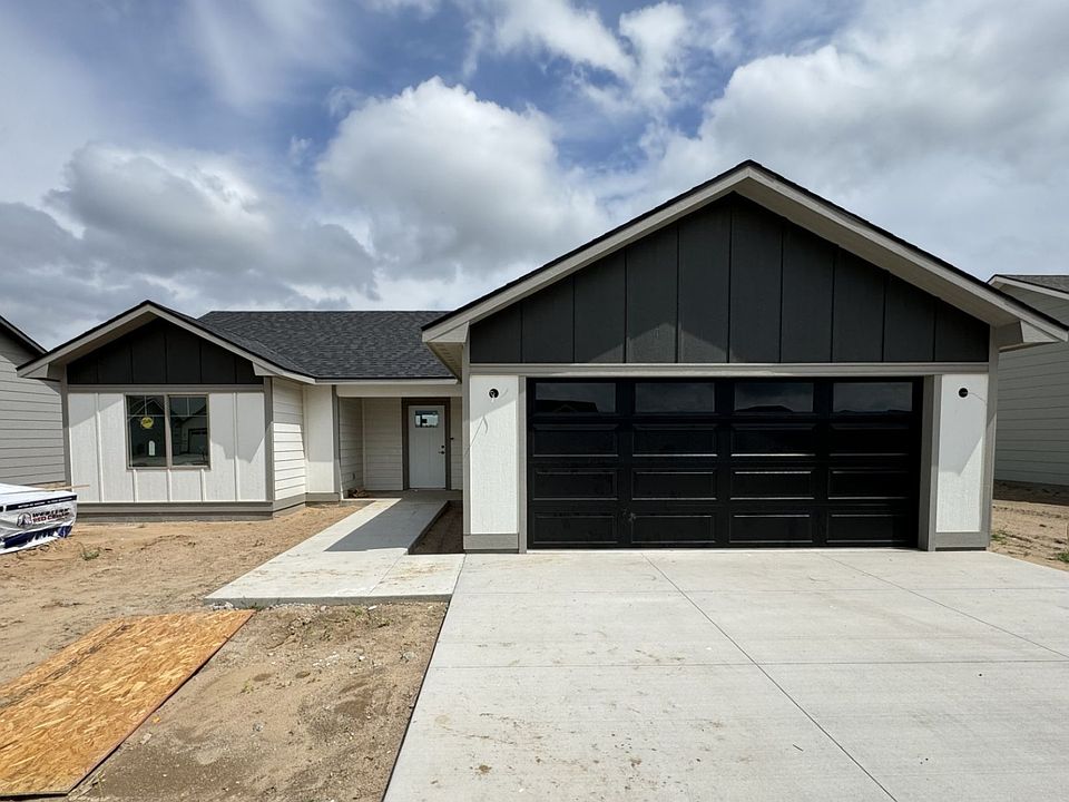 1st image of 1306 Marboeuf Blvd