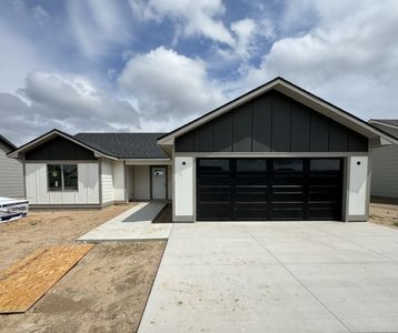 1306 Marboeuf Blvd, Dodge City, KS, 67801