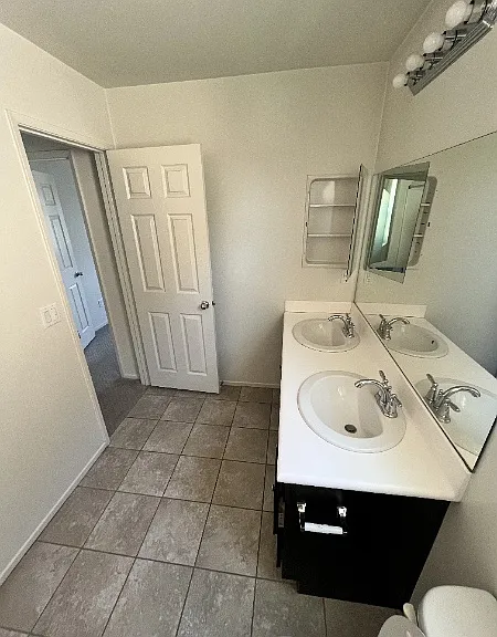 Full Bath for secondary bedrooms