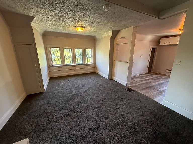 421 South Chestnut Street — Photo 15