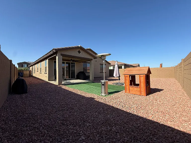11037 W Hadley St — Photo 36