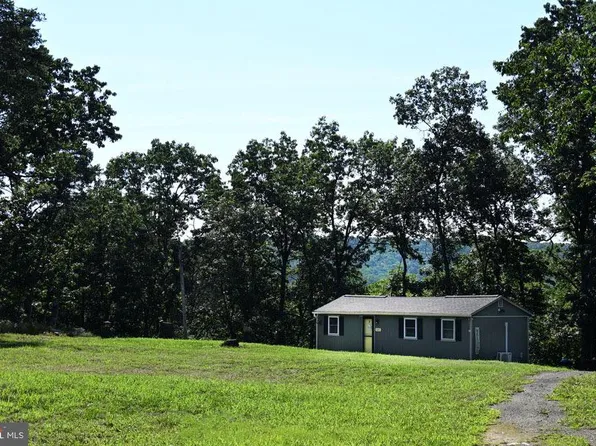 502 White Pine Ln, Capon Bridge, WV 26711
