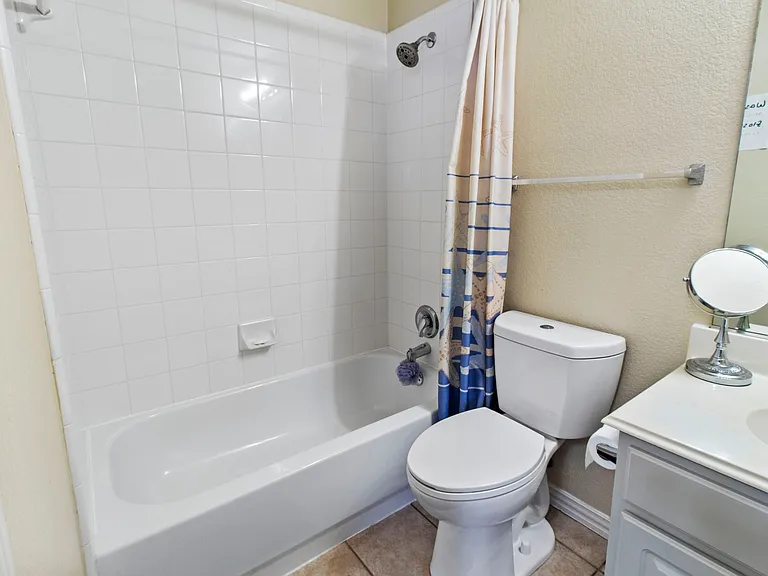 3705 Glenshannon Ln — Photo 15