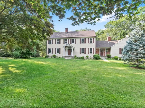 90 Evergreen Road, New Canaan, CT 06840