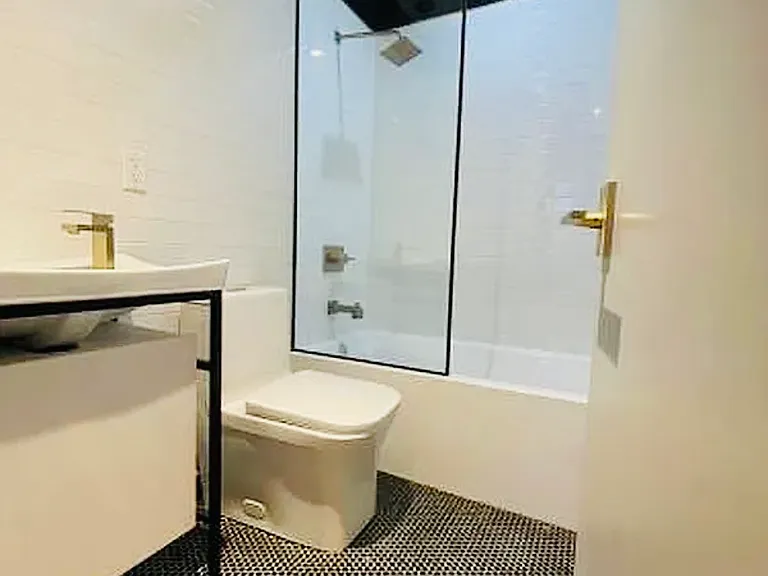 50 Jordan Ave — Photo 6