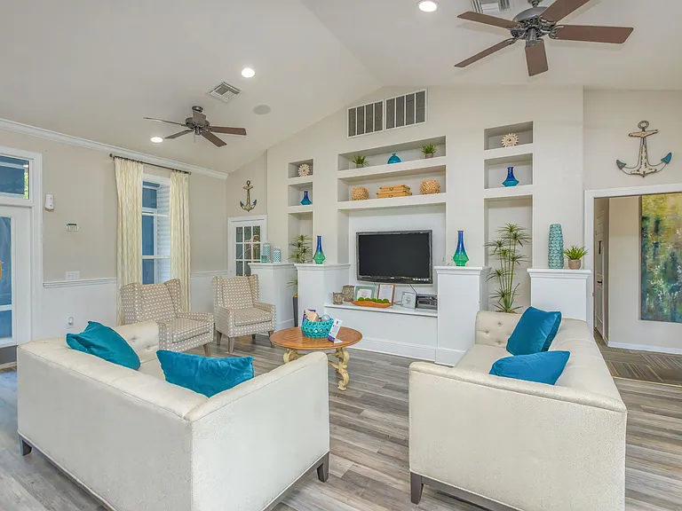 The Grove at Southshore — Photo 17