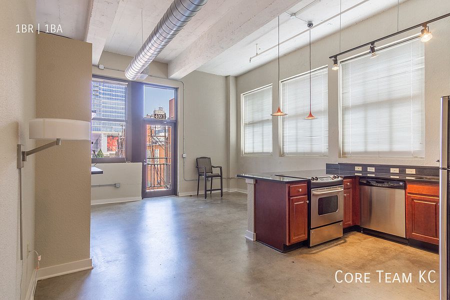 1st image of 1537 Walnut St #401