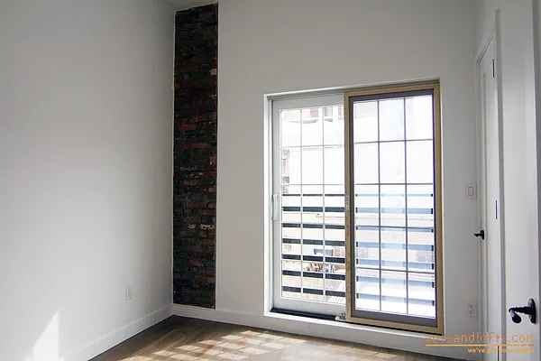 Rented by aptsandlofts.com | media 24