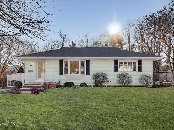 49 Melrose Terrace, Middletown, NJ 07748