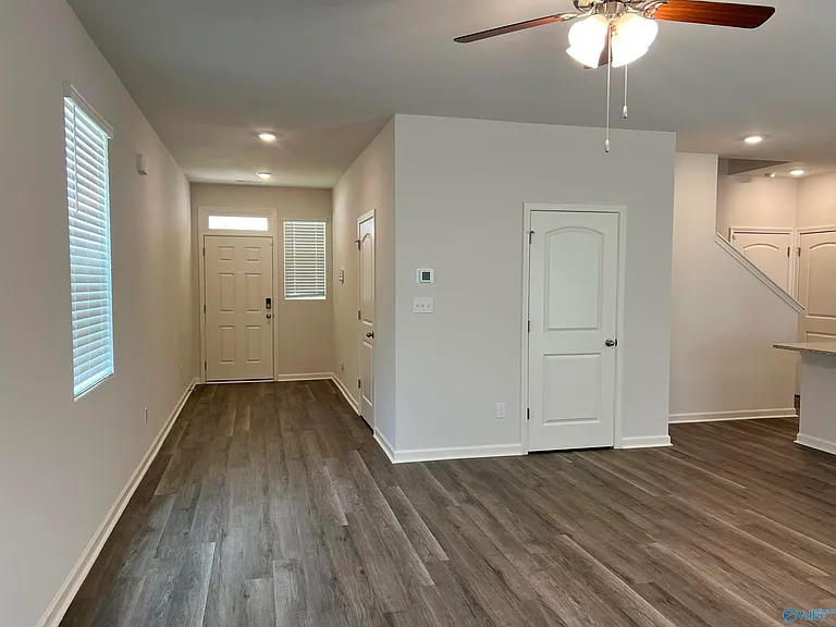 146 Maple Spring Trl — Photo 11