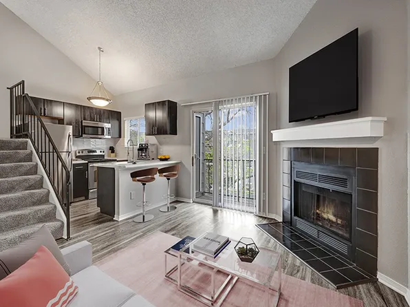 Summit Riverside Apartments