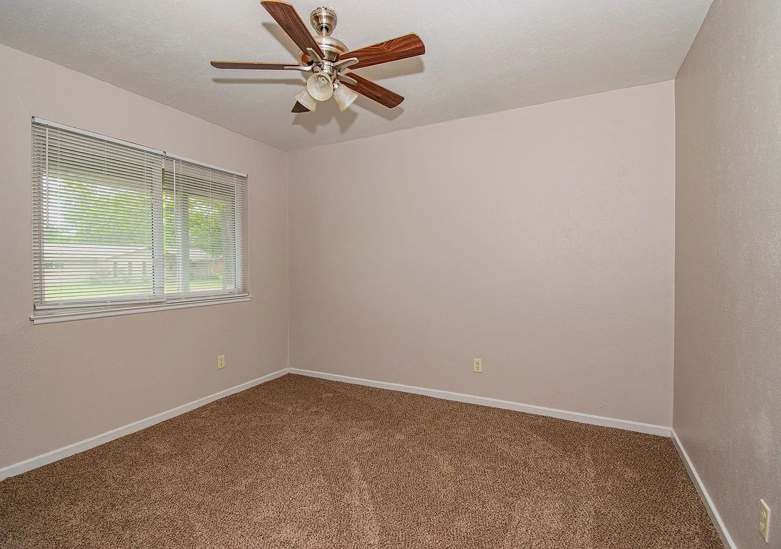 3400 Nashville- House — Photo 4