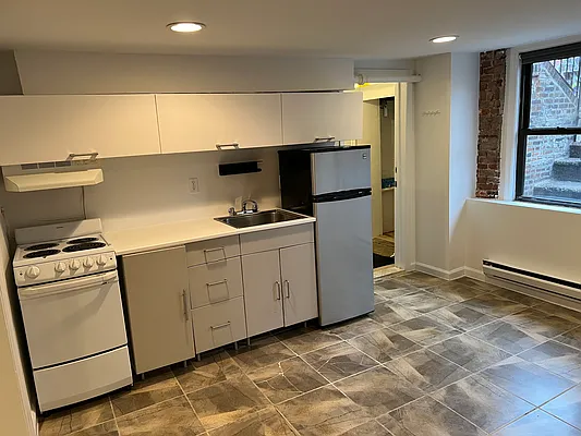 Rented by DL Properties | media 9
