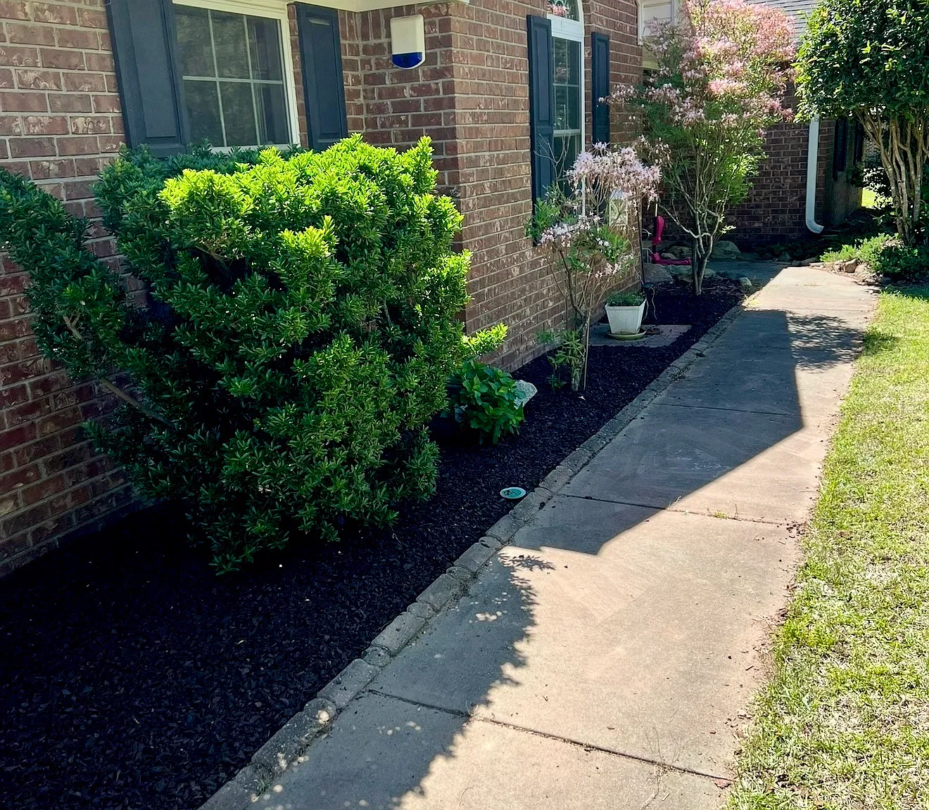 3 bed, 1923 sqft, $2,000 — Photo 4