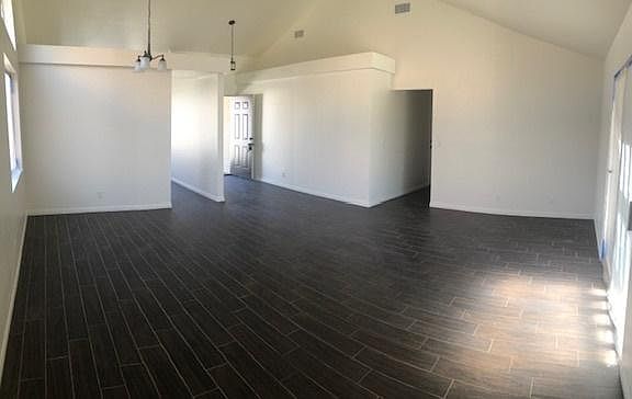 5th image of 5250 Sunburst Dr