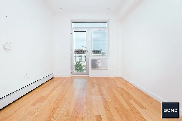 Rented by Bond New York | media 1