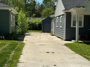 22451 Haynes Ave, Farmington Hills, MI 48336