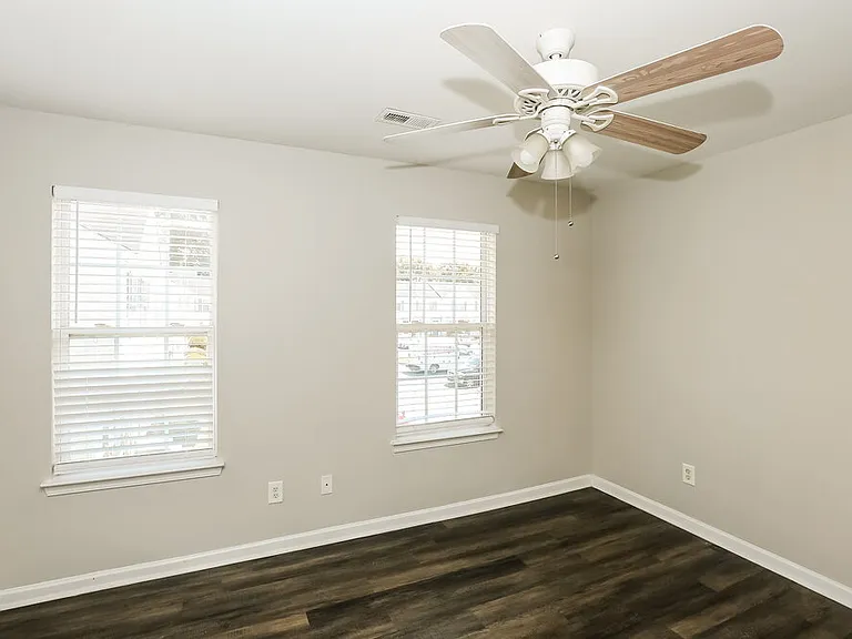 3019 Nevin Place Dr — Photo 11