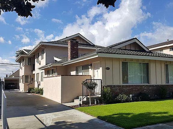 417 North Stoneman Avenue — Photo 2