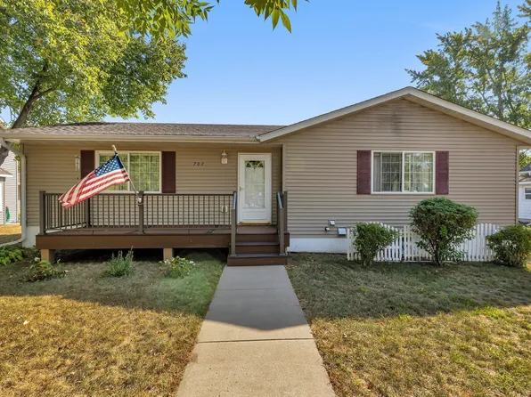 707 4th St SE, Little Falls, MN 56345