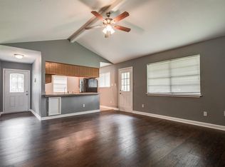4701 E 37th St, Dickinson, TX 77539