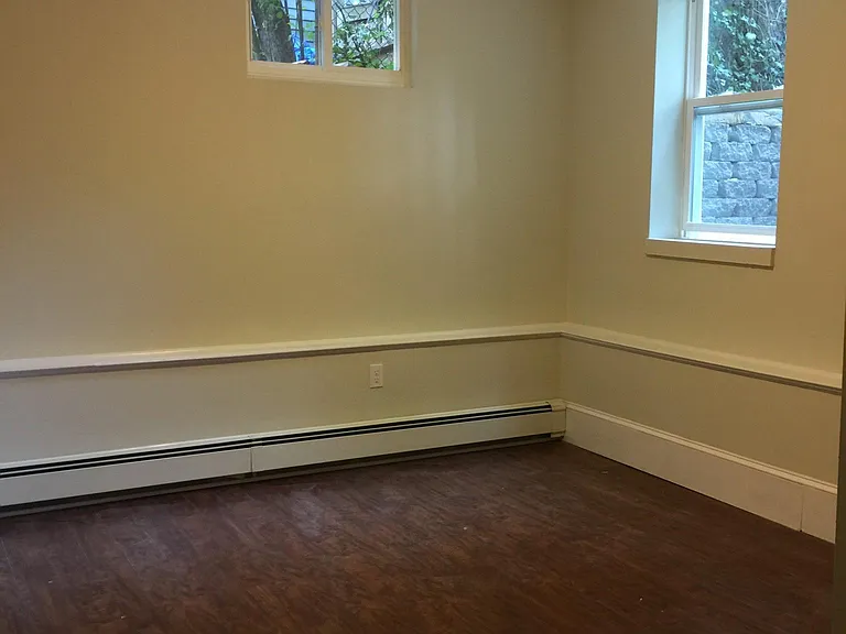231 Norfolk St #2R — Photo 8