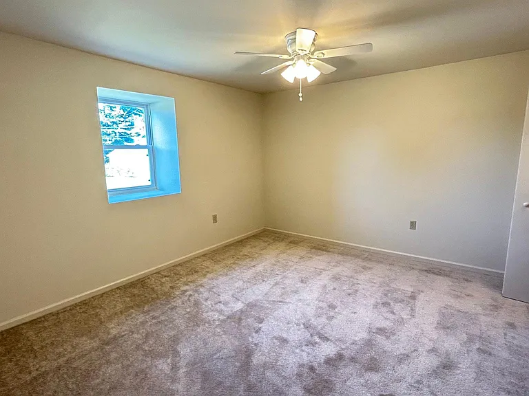 807 Rainbow Dr #3 — Photo 10