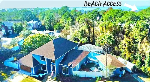 101 Long Pointe Dr Photo 1