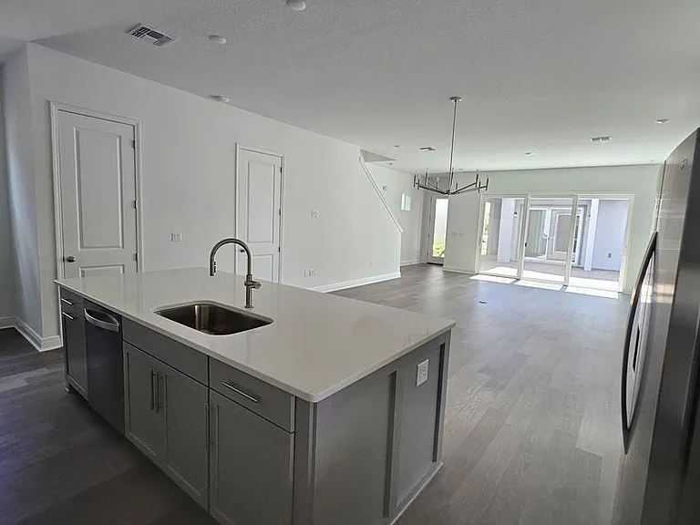 10172 Pearson Ave — Photo 15