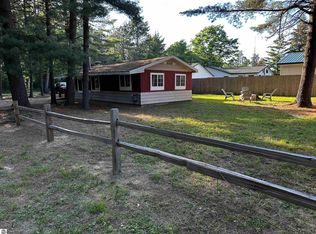 10149 Beverly Dr, Saint Helen, MI 48656