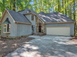 114 Bourke Pl, Cary, NC 27511