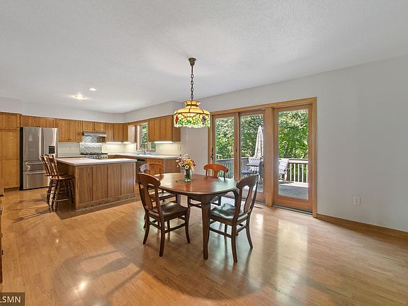 5th image of 53886 194th Ln