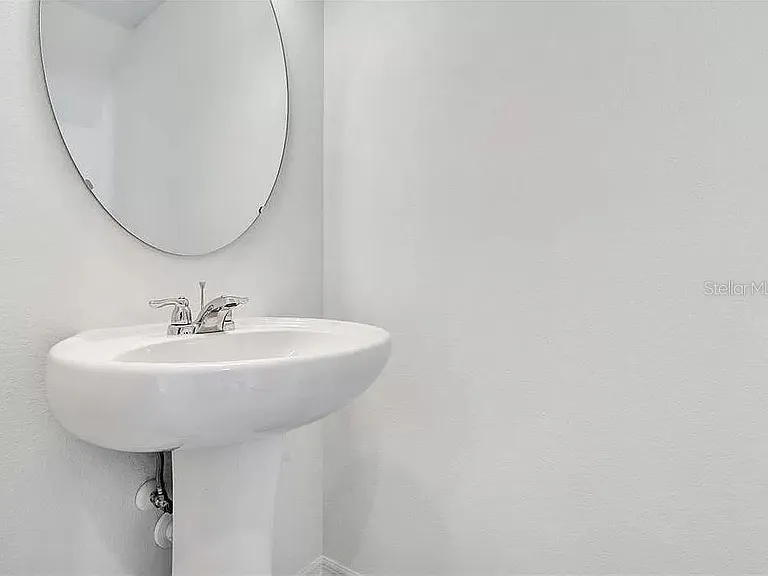 509 Madison Dr — Photo 11