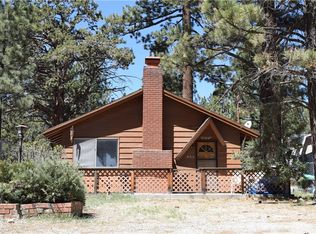 953 F Ln, Big Bear City, CA 92314