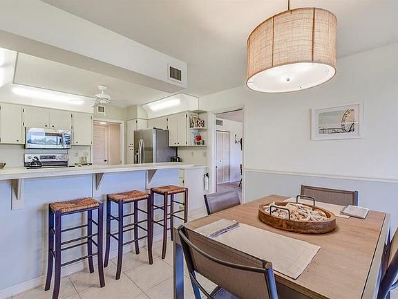 4th image of 10555 SE Terrapin Pl APT 103