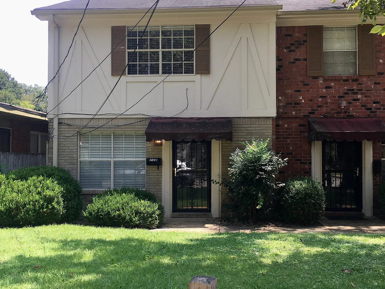 2 bed, 1.5 bath, 1050 sqft, $1,050 — Photo 2