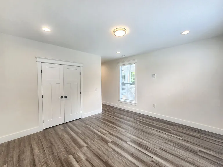 1128 Blueview Dr — Photo 15