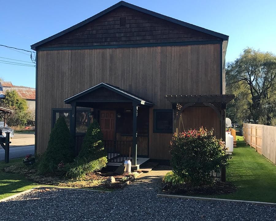 1st image of 6 Hardick Ave