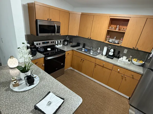 1009 SW 22nd Ter, Fort Lauderdale, FL 33312